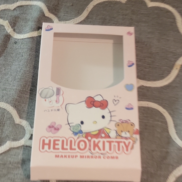 Hello Kitty White and Pink Handheld Mirror - Picture 3 of 9